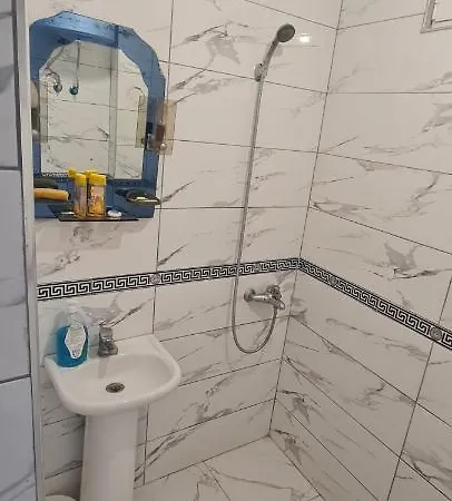Economy 2 דירה טיראנה
